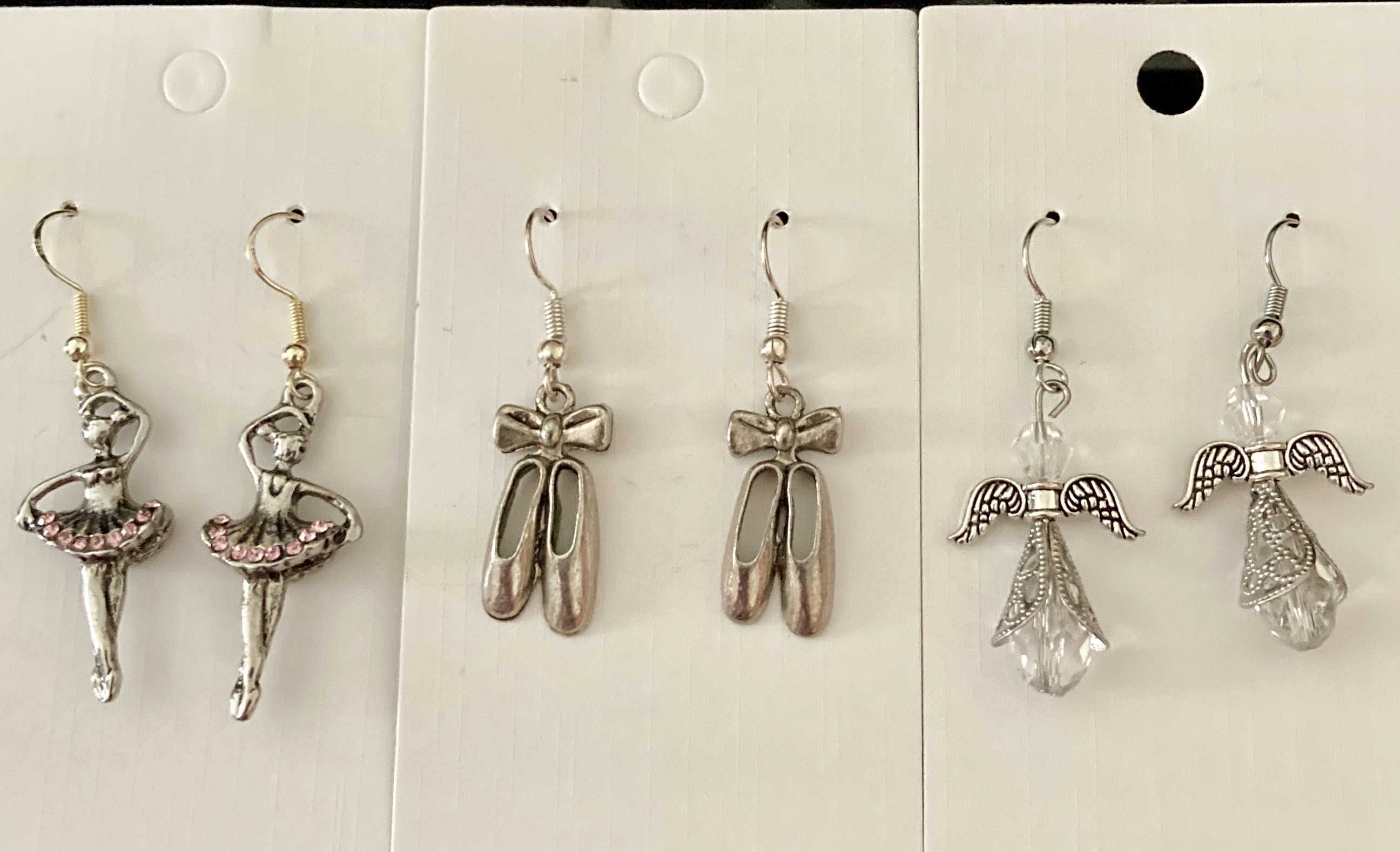3 Pairs of pierced earrings